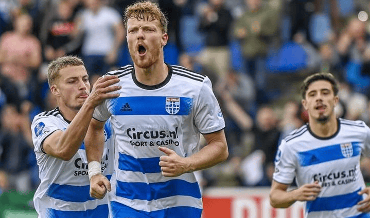 尤其是在反 尤其是在反