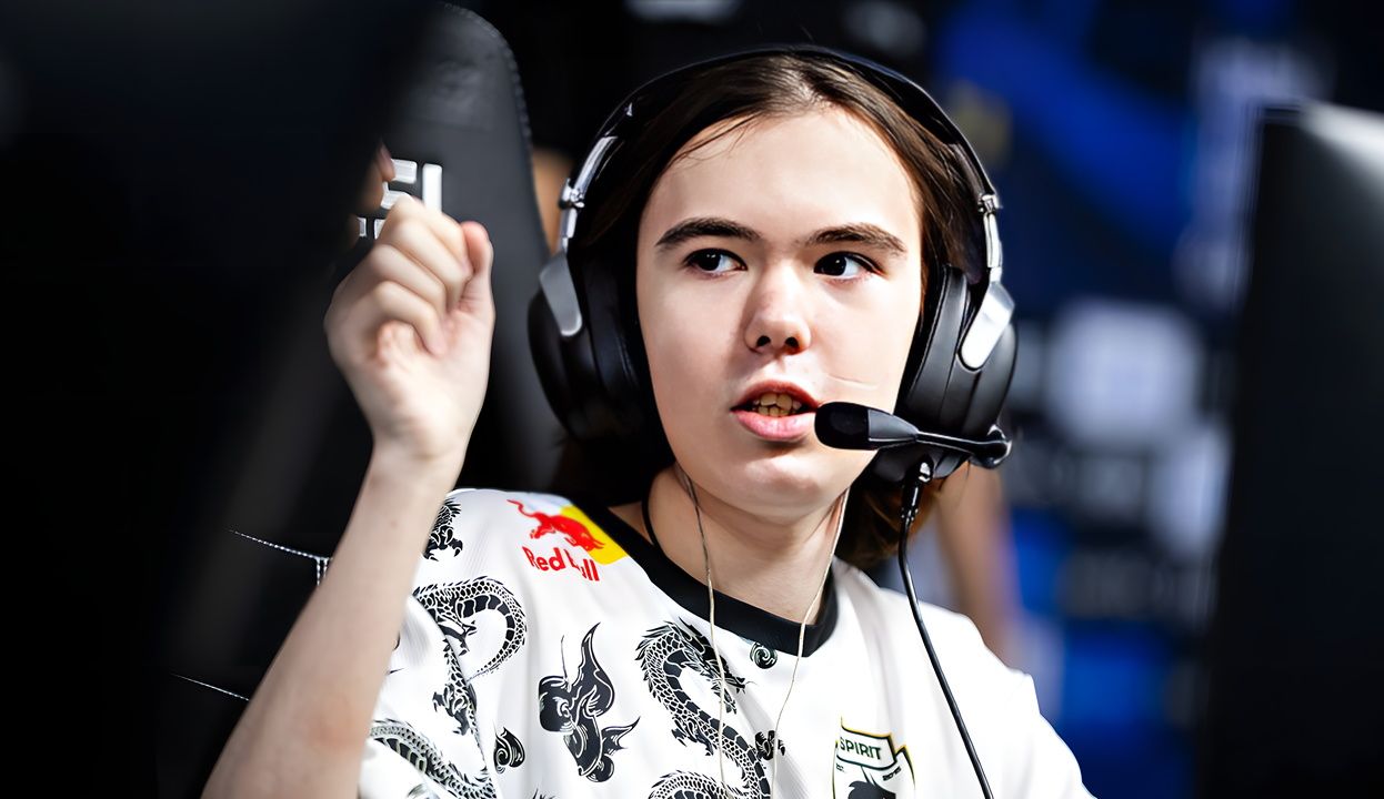 他常常在比 他常常在比