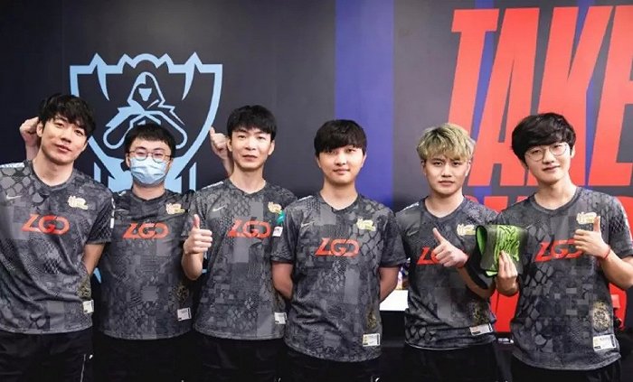 阵容调整而 阵容调整而