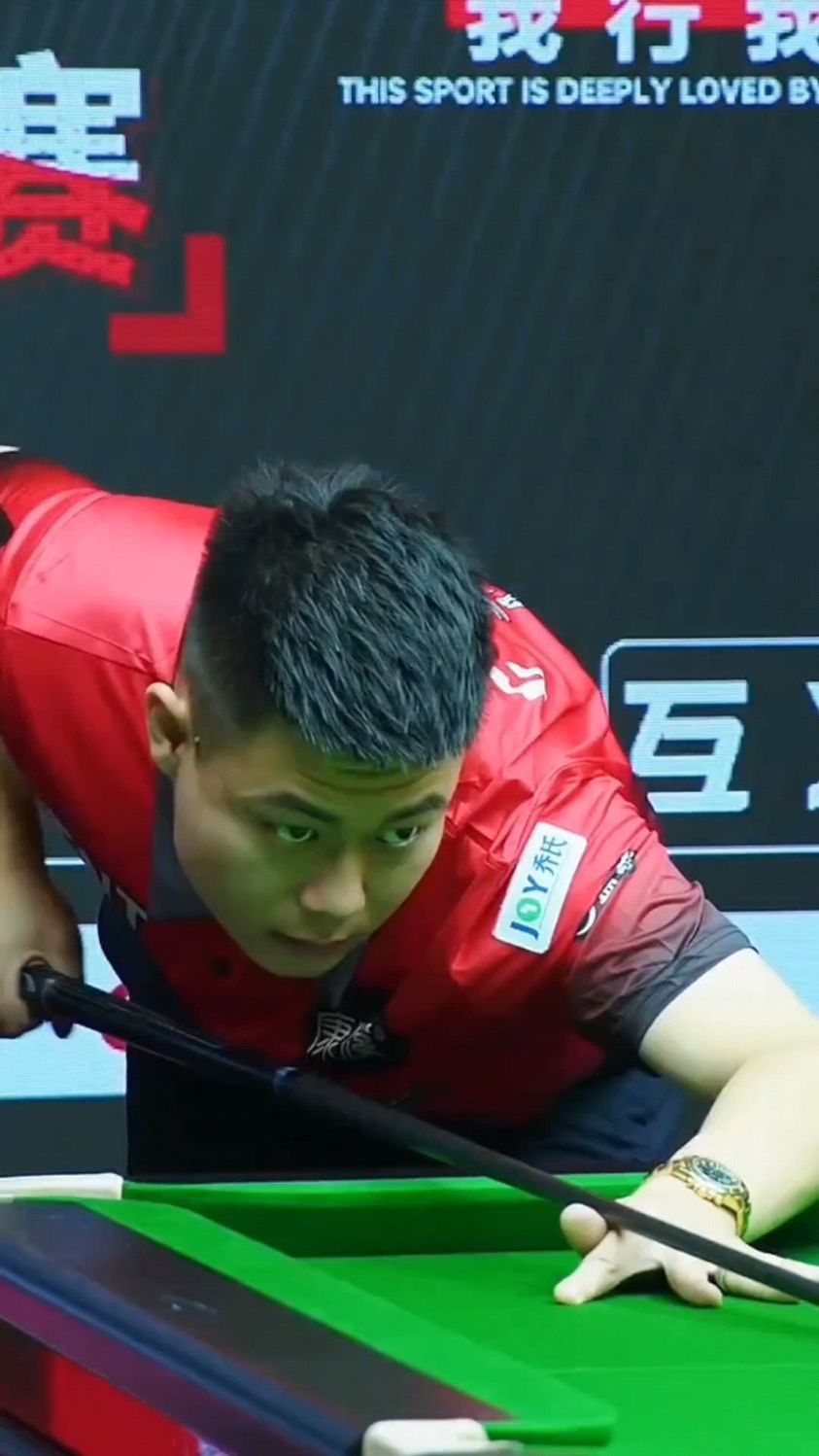 一次采访中 一次采访中