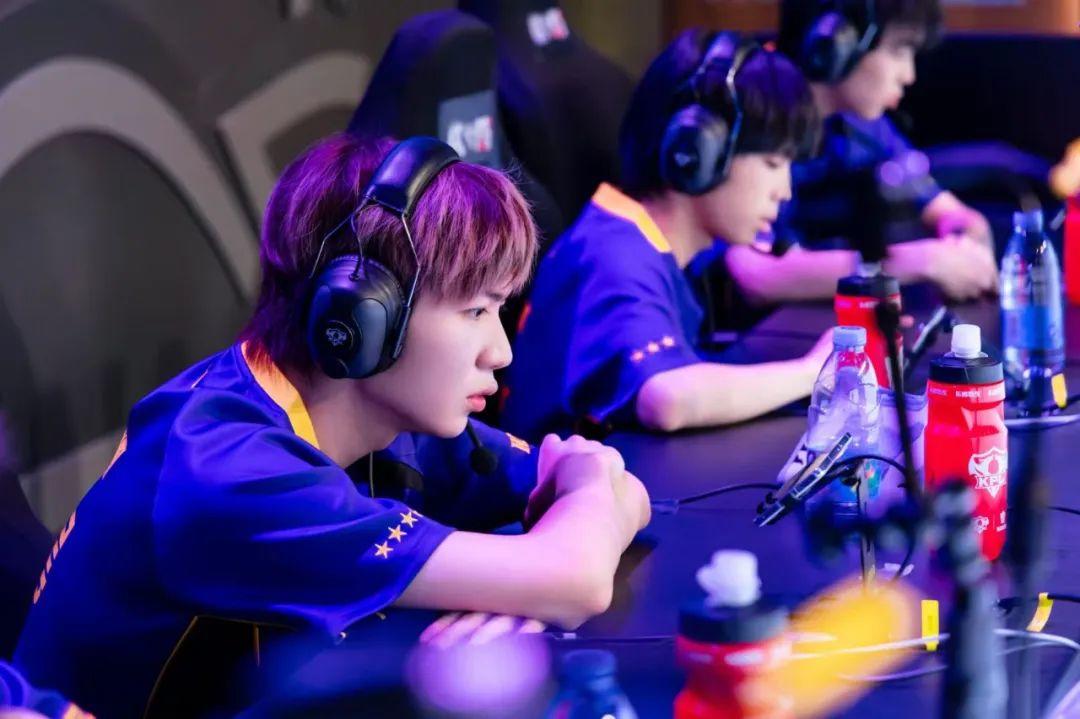 还证明了他 还证明了他