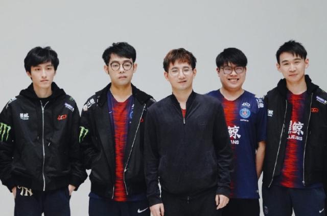 一封由球迷 一封由球迷