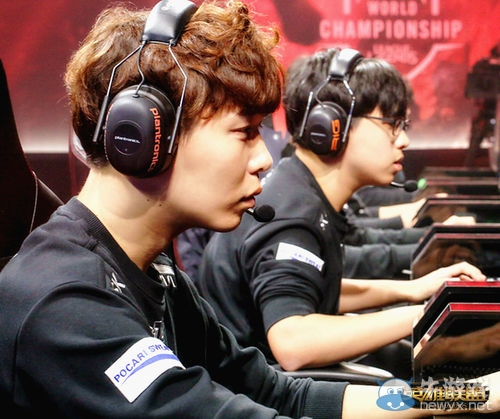 球做出了重 球做出了重