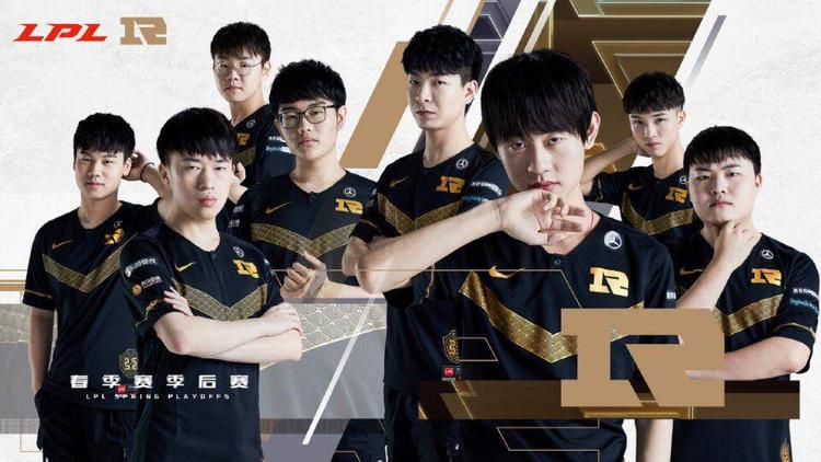 而是用拼图 而是用拼图